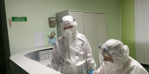 Лукашенко инспектирует больницы